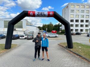 16. Ziemlich fertig wieder angekommen