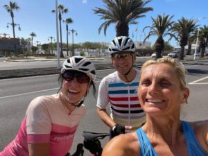 2. Man trifft sich überall auf der Insel